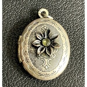 Vintage Floral Locket Pendant Silver Tone Etched Oval Green Rhinestone Jewelry